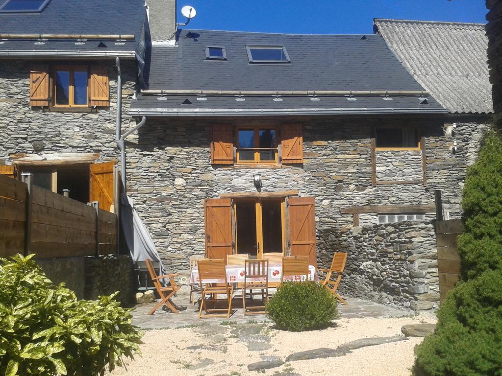 Les Granges De La Fontaine Villa Antignac Oda fotoğraf